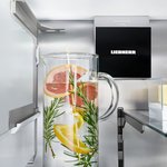 Стеклянная полка с дополнительным вариантом размещения